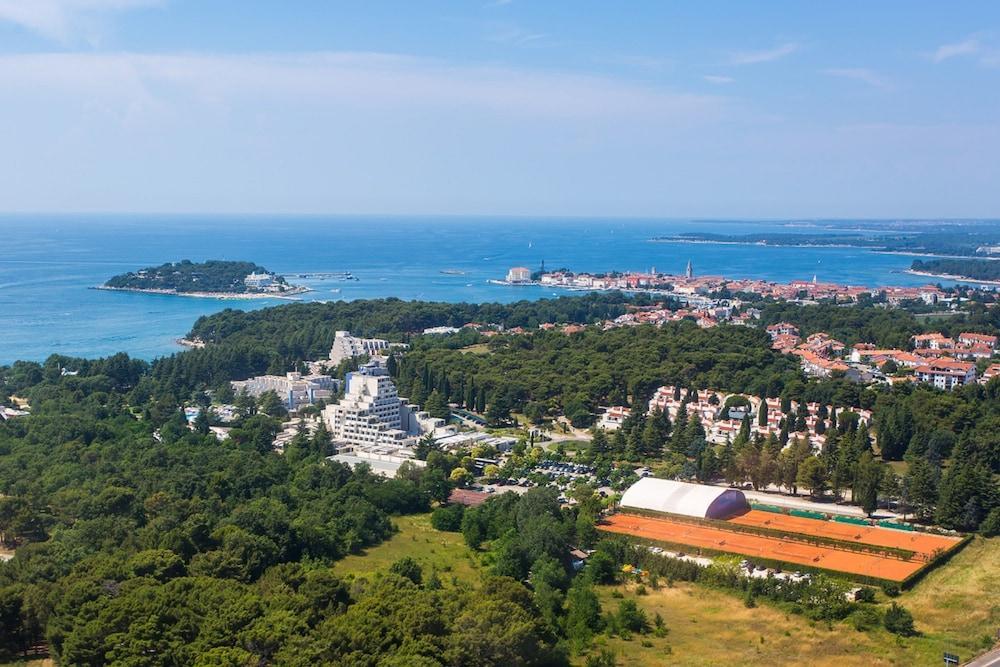 Valamar Diamant *